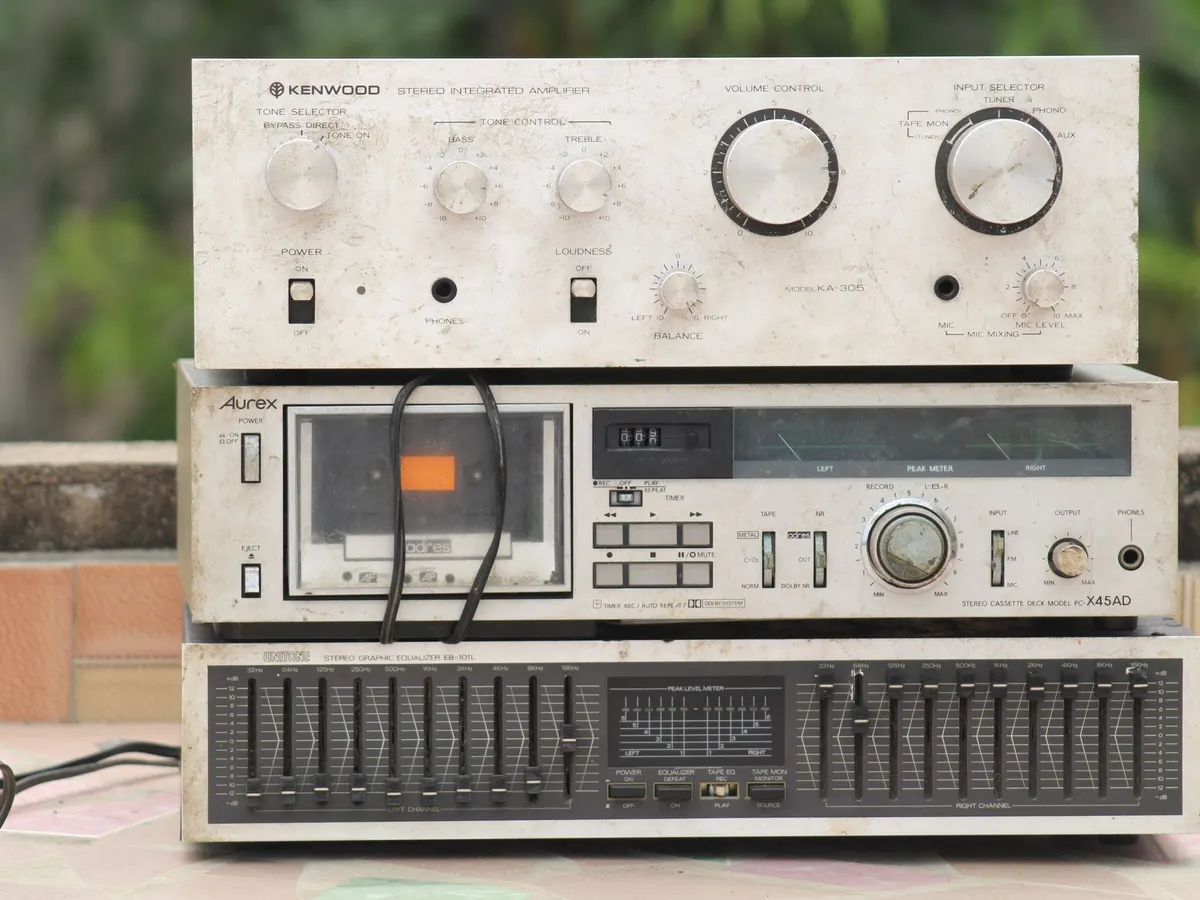 Amplificador integrado Kenwood